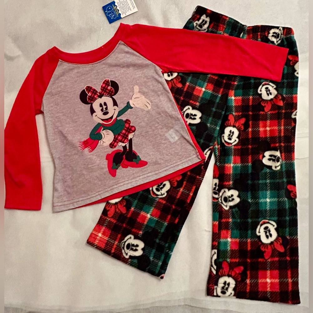 NWT Disney, Minnie Mouse pajamas. Sz 4T
